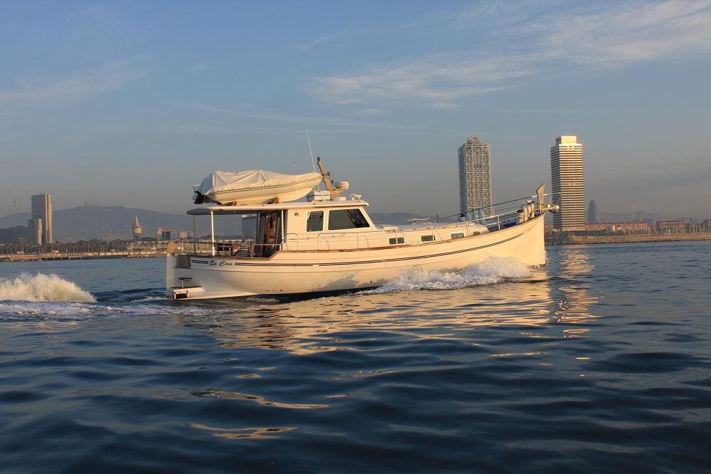 Power boat FOR CHARTER, year 2000 brand Menorquin and model 150, available in Port Forum - Sant  Adria Barcelona Barcelona España